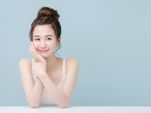 交際クラブでパパ活するメリットを教える女性
