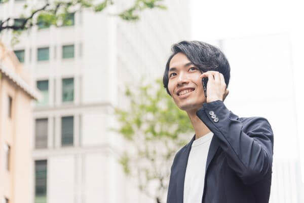 いいプロフィールの例の男性